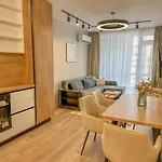 Апартаменты 1br With A Free Designated Parking Space *