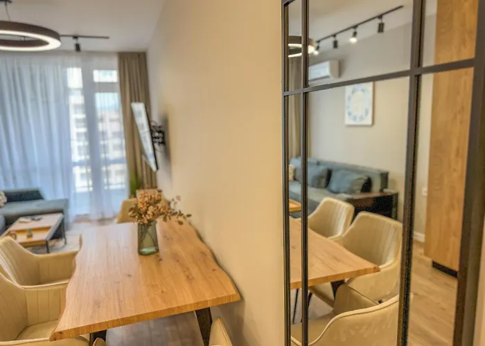 1br With A Free Designated Parking Space